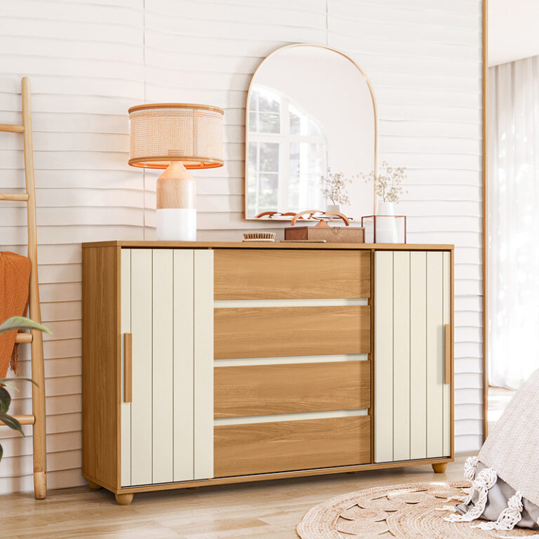 Cómoda Evidenza Rustic 2P 4C en dormitorio decorado – mueble rústico de almacenamiento